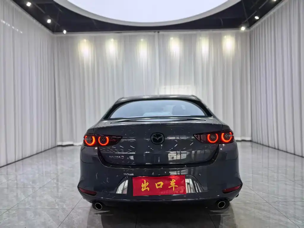 Mazda 3 Axela 2022