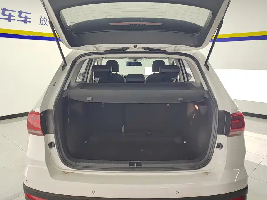 Volkswagen Tharu 2021