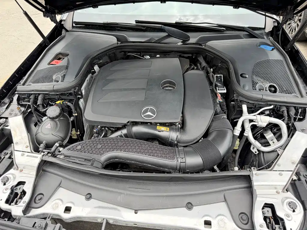 Mercedes-Benz E-Class 2020 — фото 13