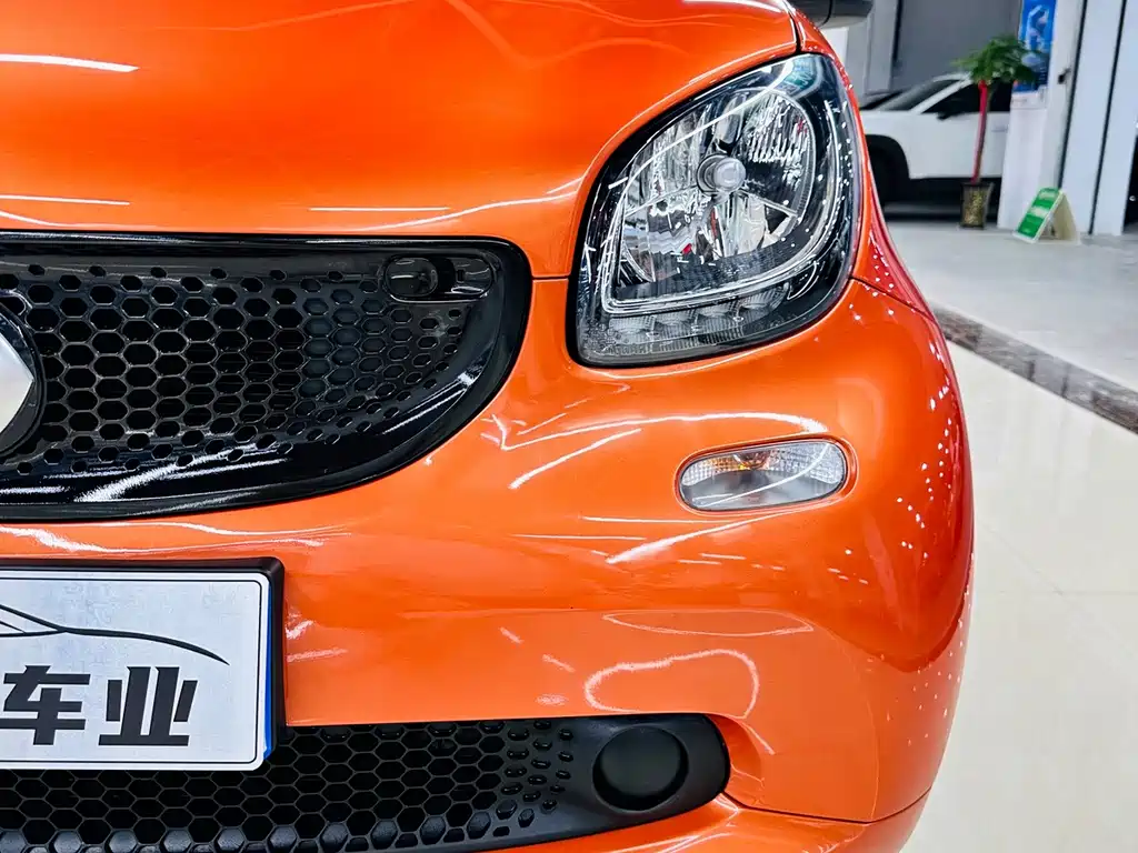 smart fortwo 2018 — фото 9