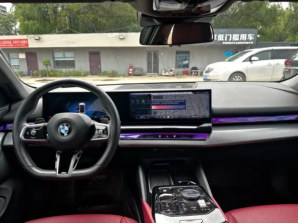 BMW 5 Series 2025