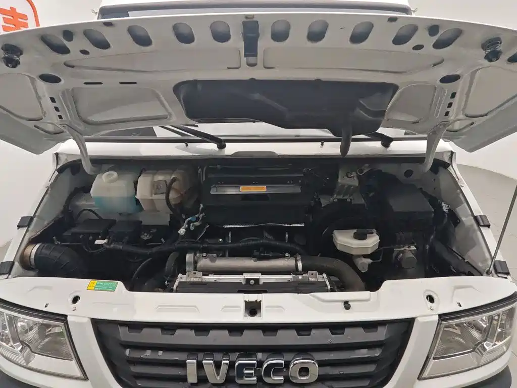 Iveco Proud 2020 — фото 6