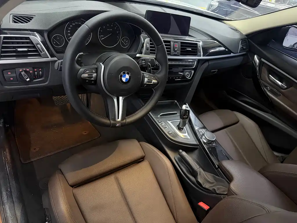 BMW 3 Series 2018 — фото 8