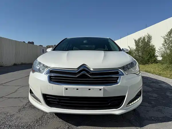 Citroën C4L 2015