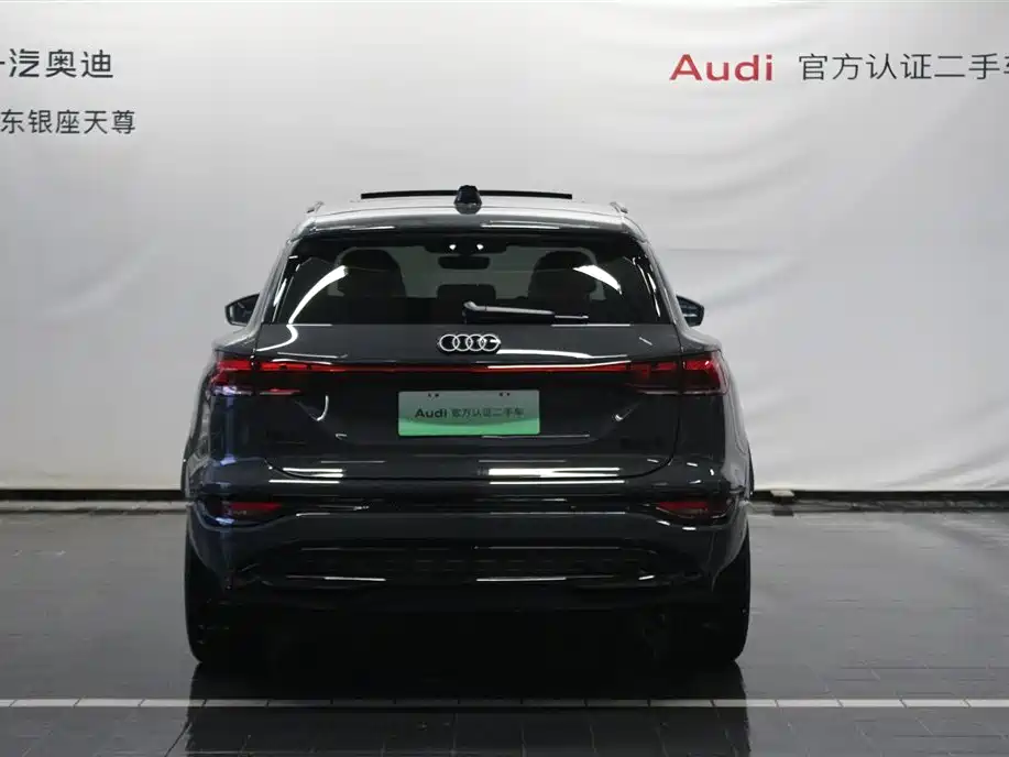 Audi Q6L e-tron 2025 — фото 6