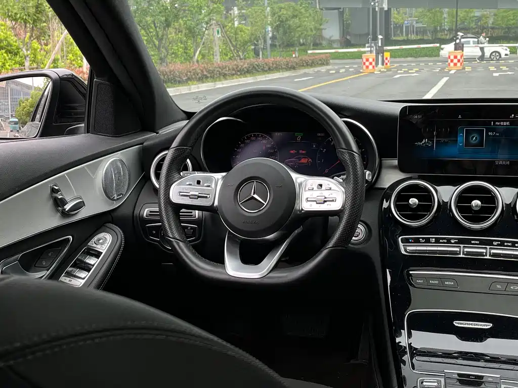Mercedes-Benz C-Class 2021 — фото 17