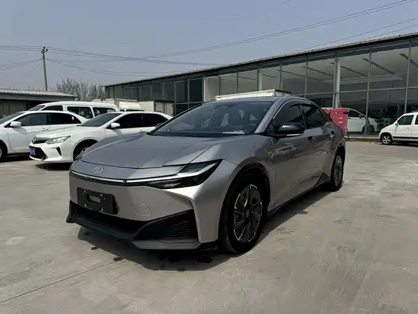Toyota bZ3 2024