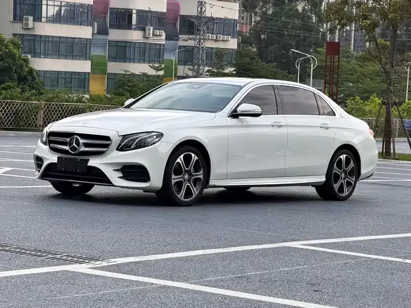 Mercedes-Benz E-Class 2016