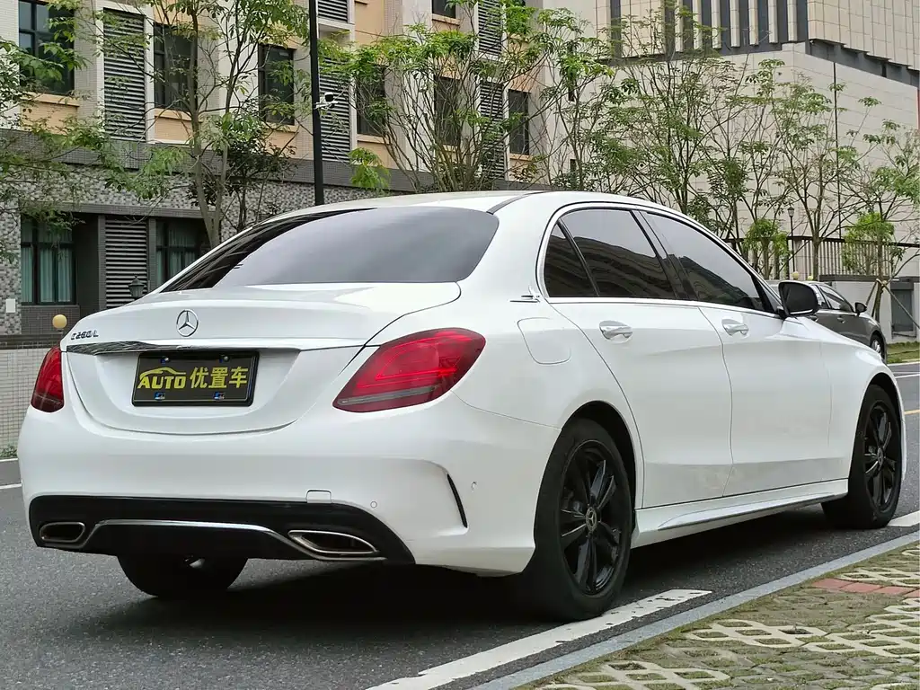 Mercedes-Benz C-Class 2020