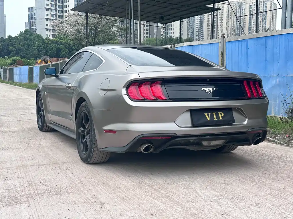 Ford Mustang 2018 — фото 5