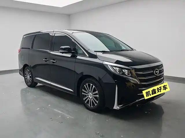 GAC Motor Trumpchi M8 2022 — фото 3