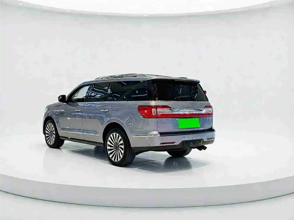 Lincoln Navigator 2019 — фото 7