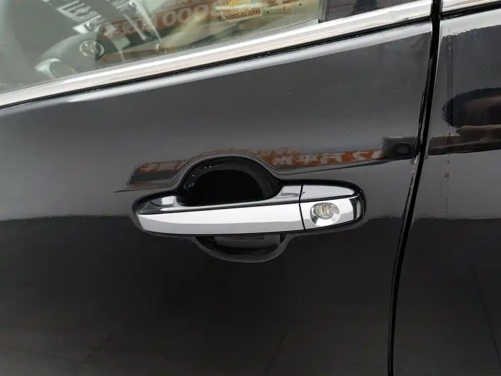 Toyota Camry 2012 — фото 18