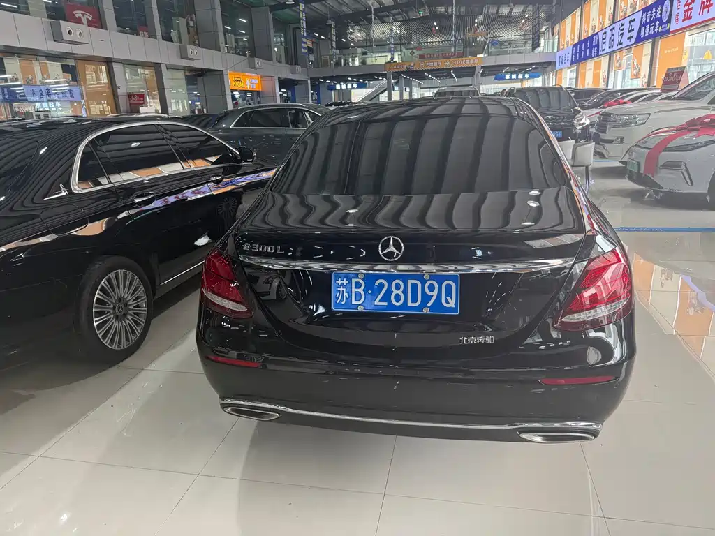 Mercedes-Benz E-Class 2020 — фото 16