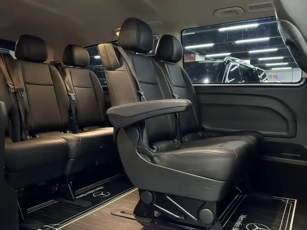 Mercedes-Benz Vito 2023 — фото 10