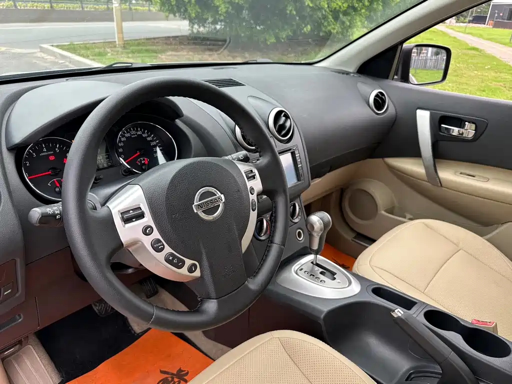 Nissan Qashqai 2015 — фото 10