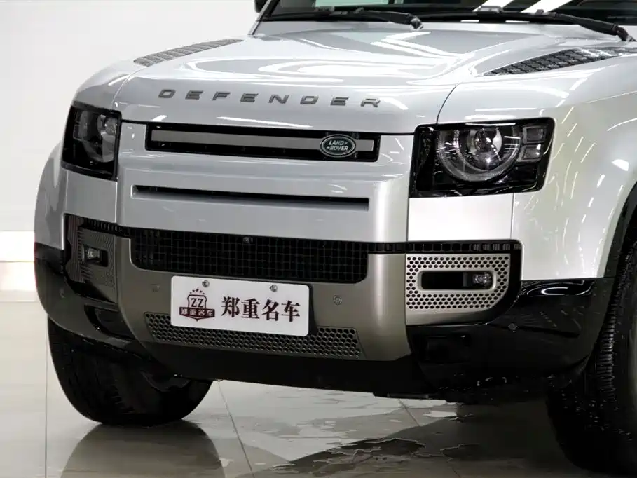 Land Rover Defender 2025 — фото 24