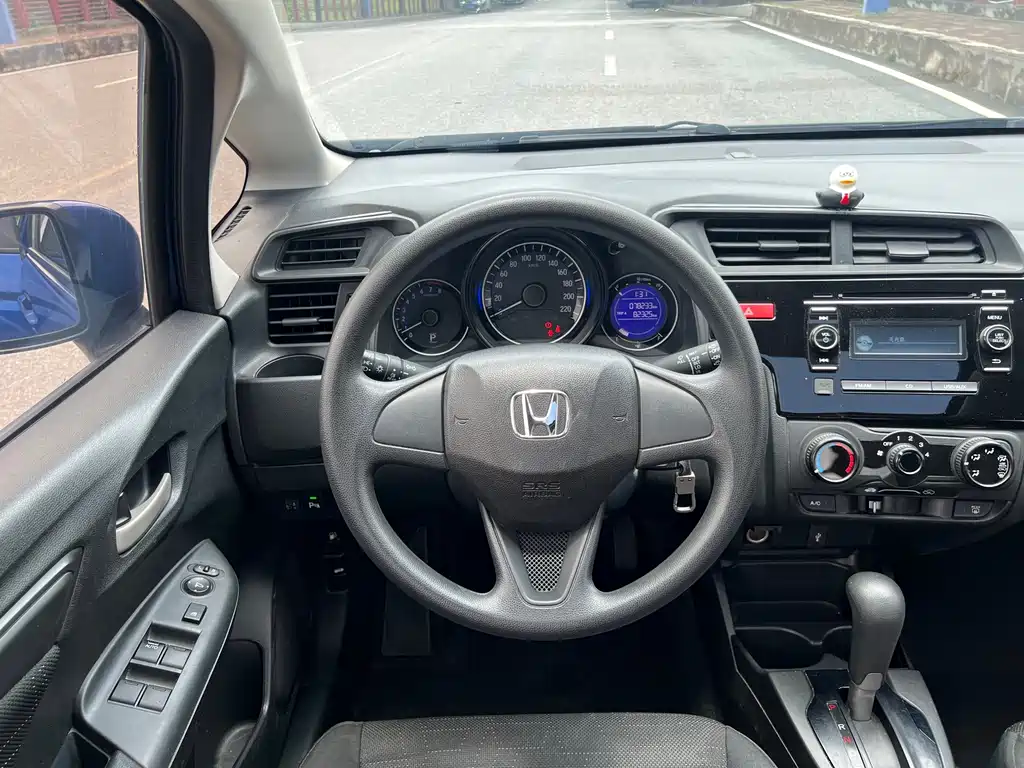 Honda Fit 2017 — фото 12