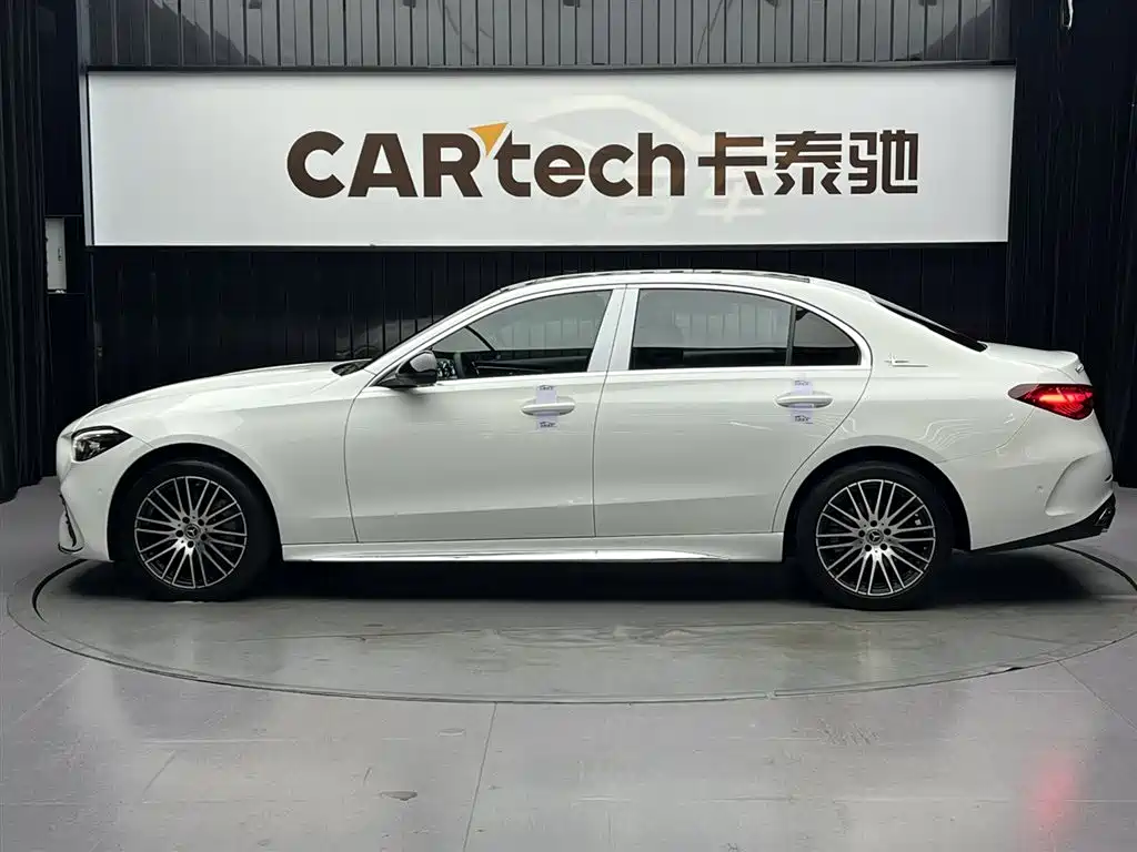 Mercedes-Benz C-Class 2023 — фото 8