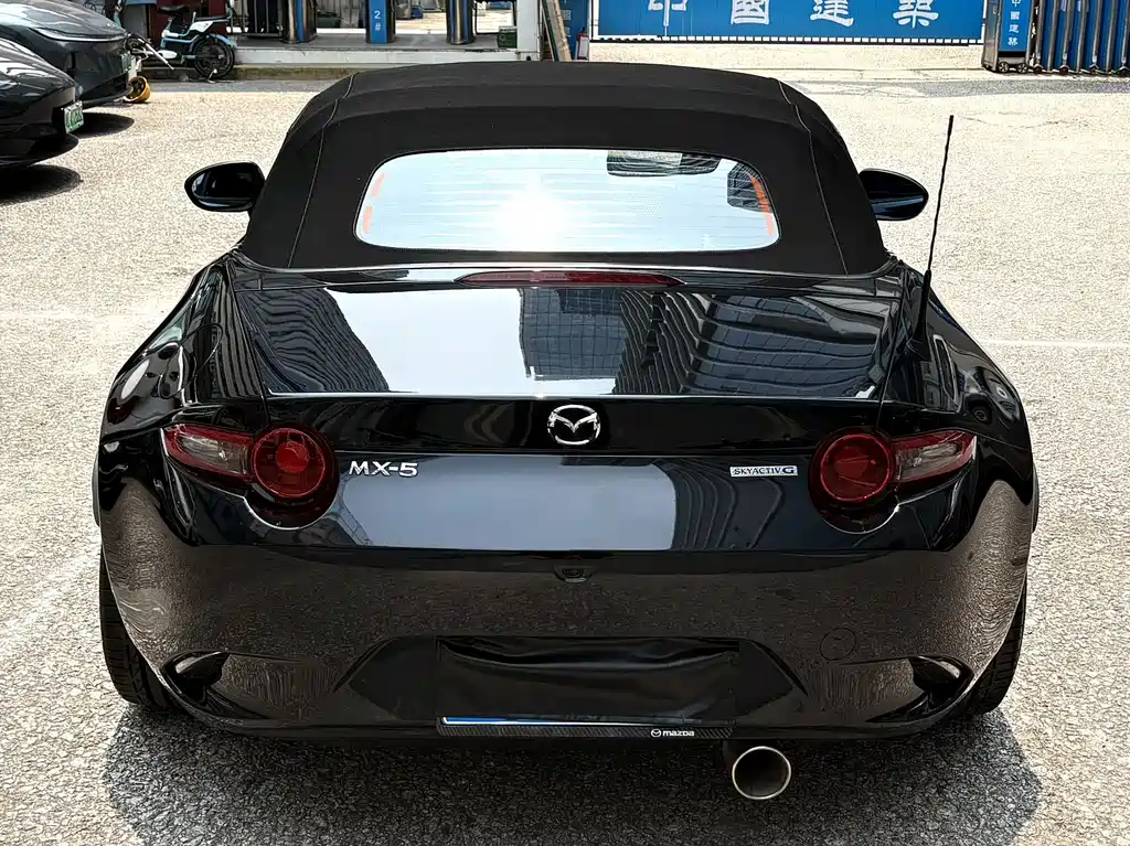 Mazda MX-5 2023 — фото 8