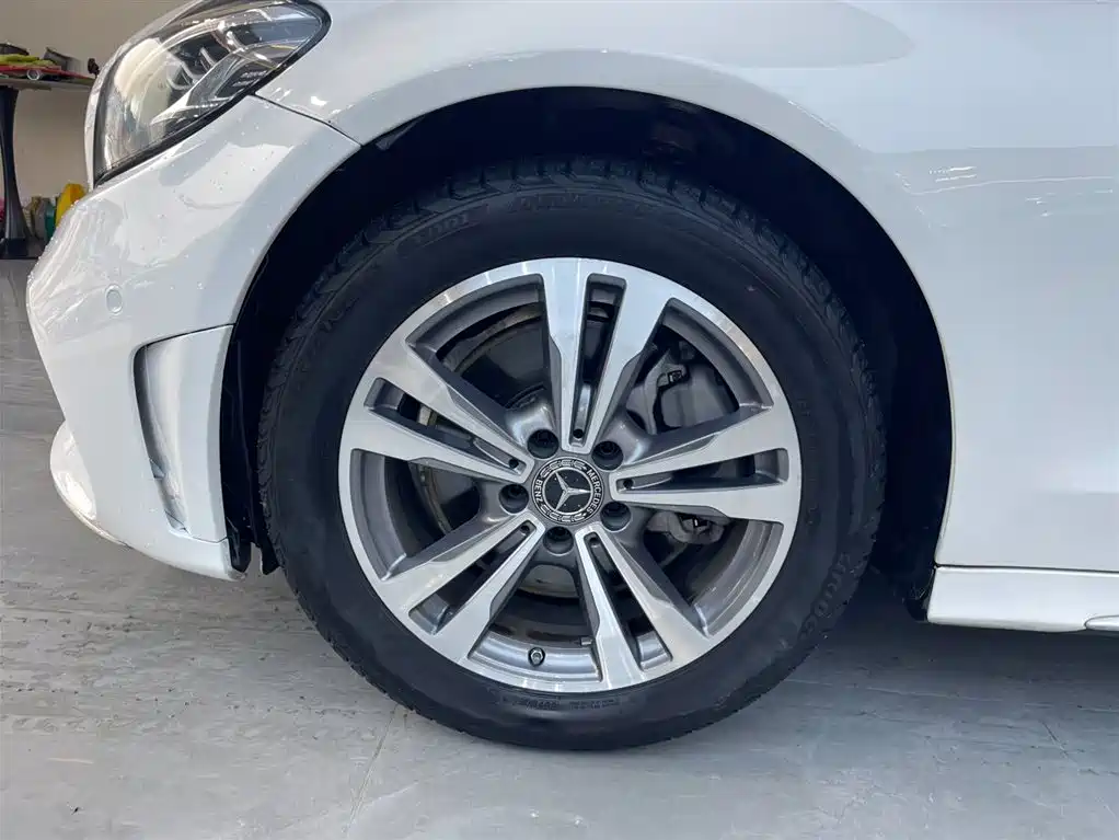 Mercedes-Benz C-Class 2020 — фото 19