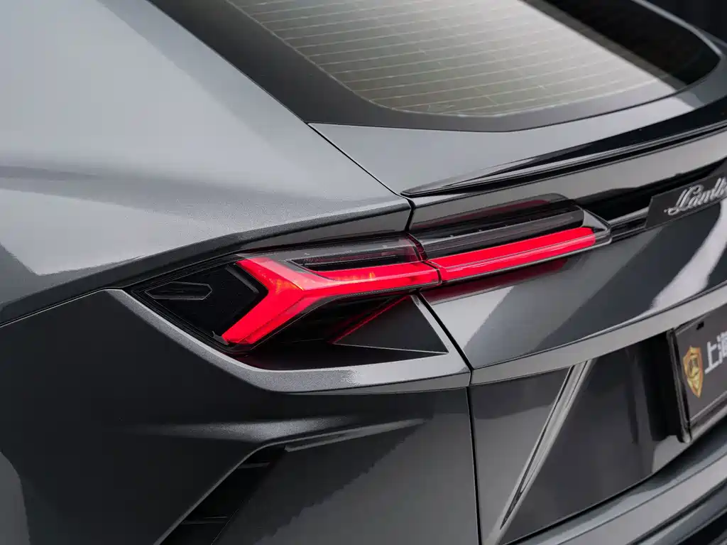 Lamborghini Urus 2019 — фото 9