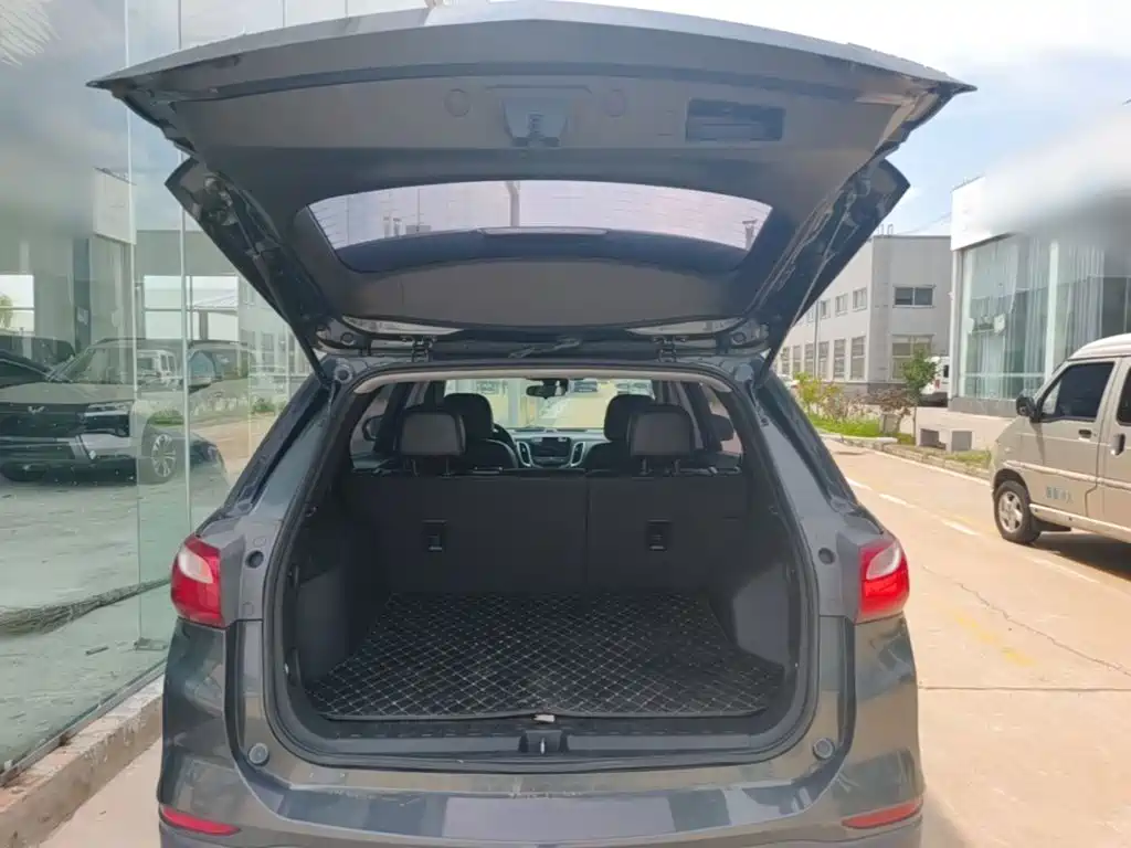 Chevrolet Equinox 2017 — фото 19