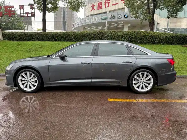 Audi A6L 2020