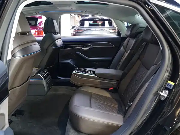 Audi A8 2022