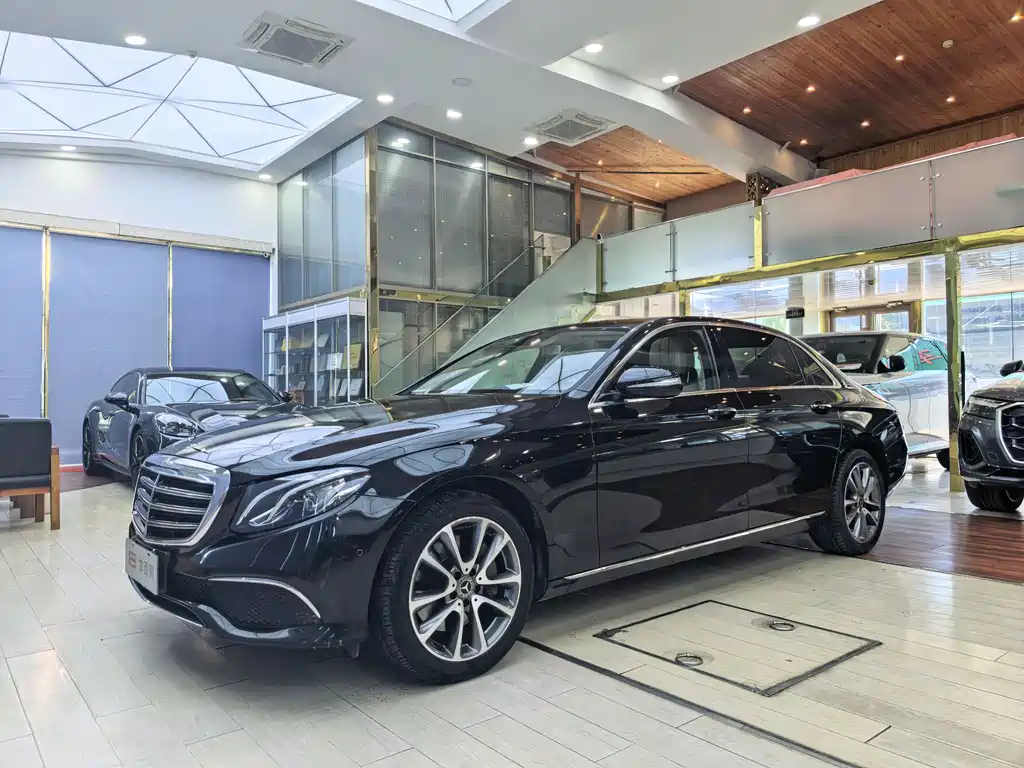 Mercedes-Benz E-Class 2017 — фото 1