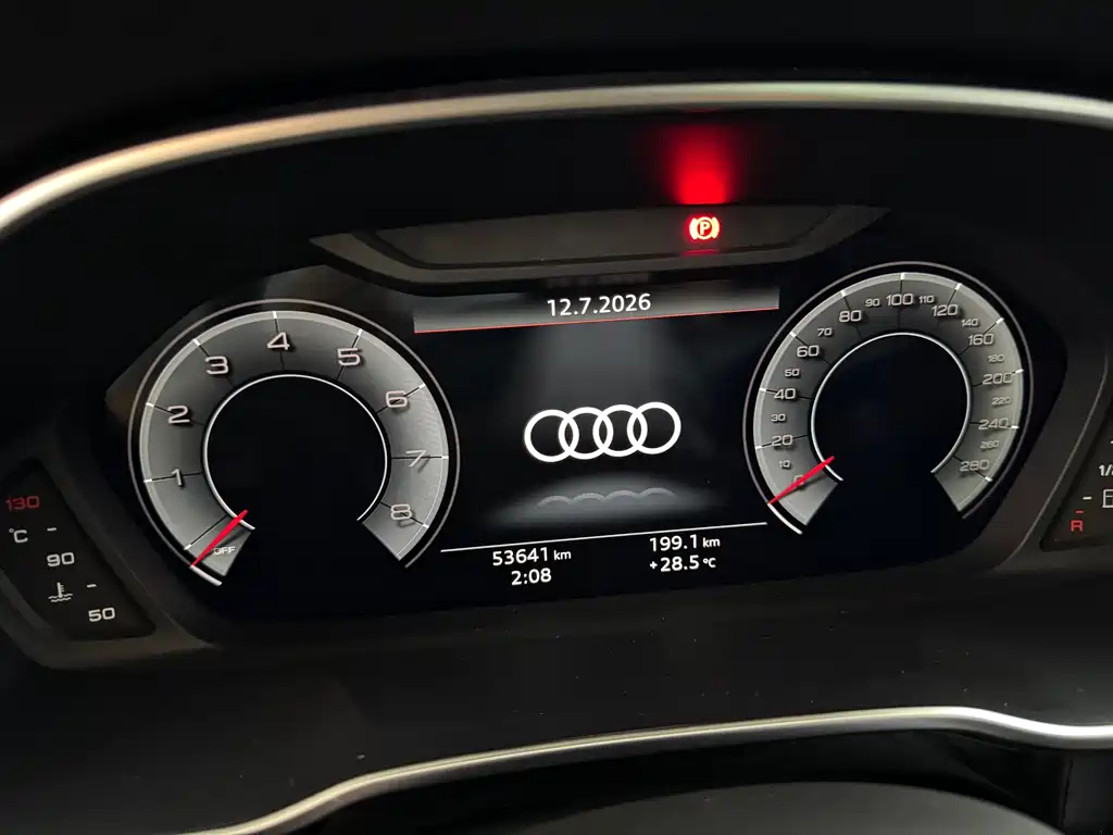 Audi Q3 2022 — фото 8