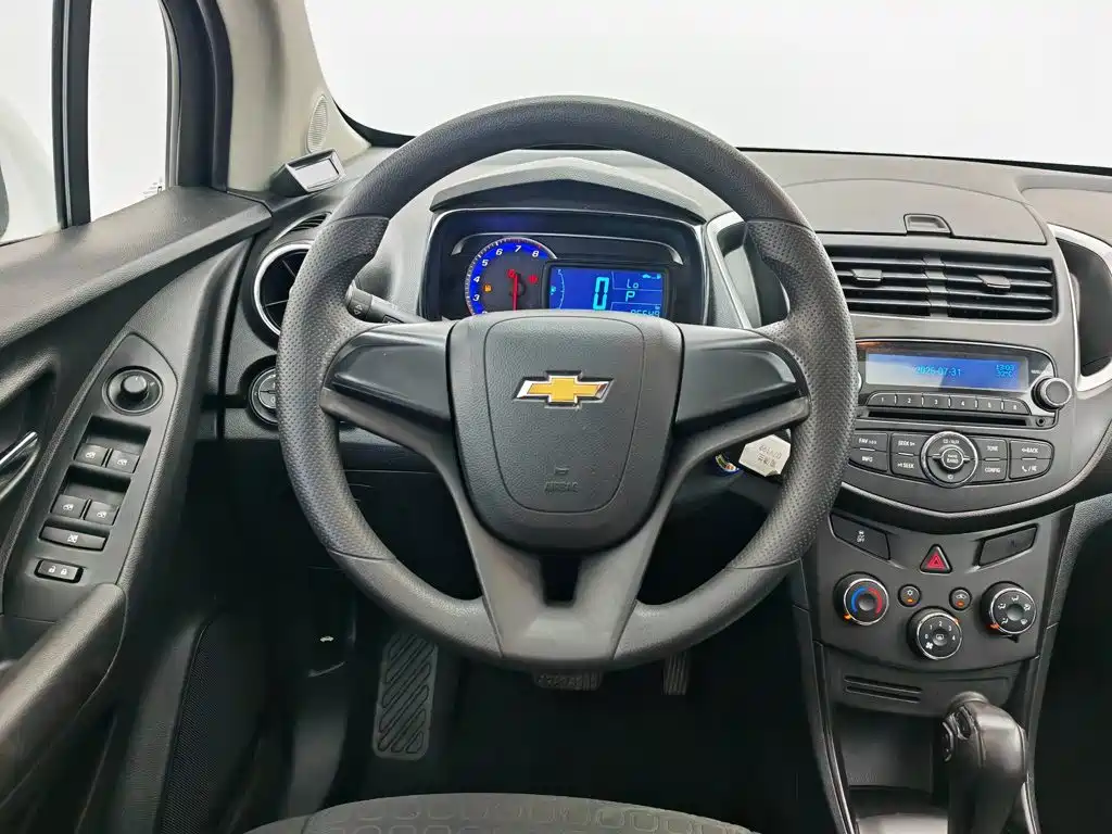 Chevrolet Trax 2016 — фото 11