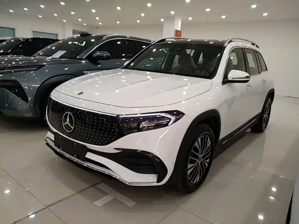 Mercedes-Benz EQB 2026