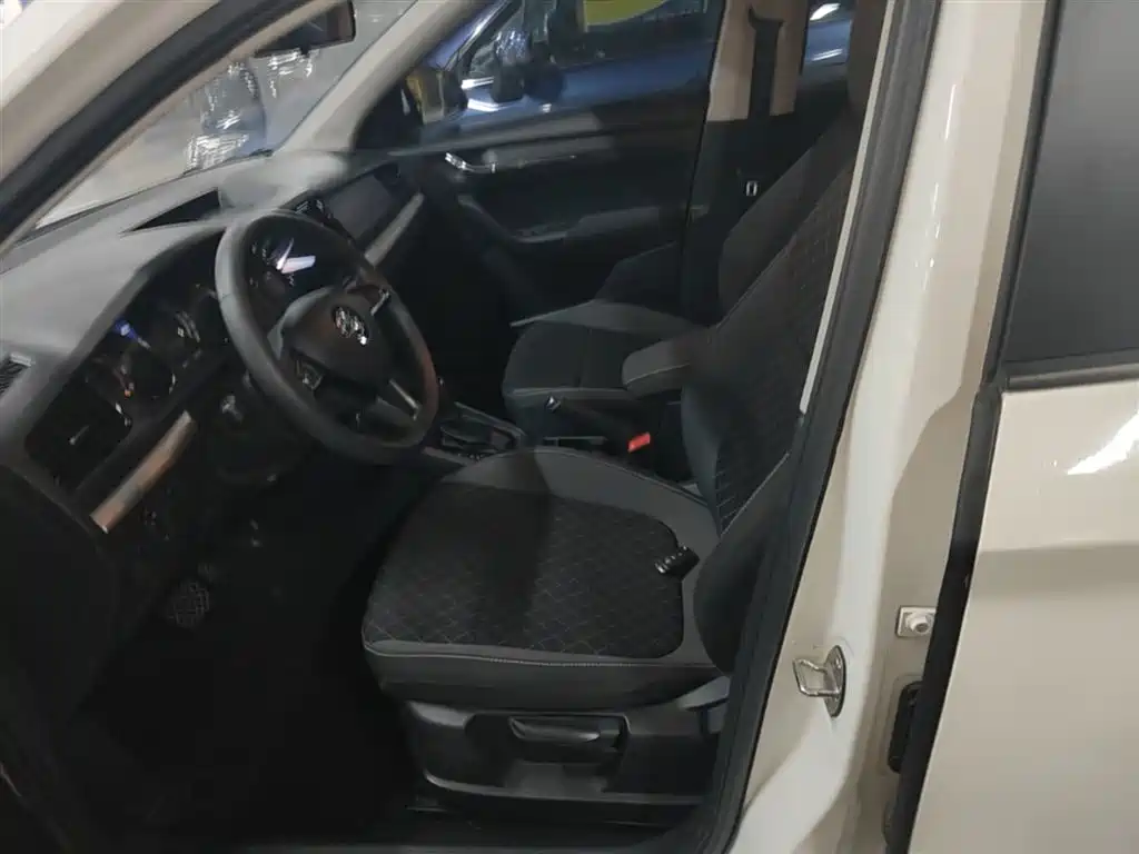 Skoda Kamiq 2020 — фото 15