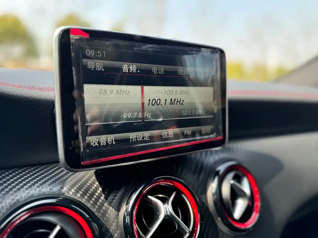 Mercedes-Benz A-Class AMG 2015 — фото 10