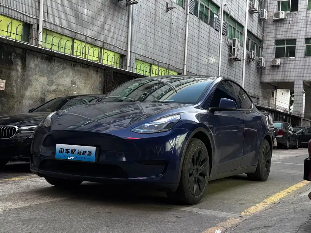 Tesla Model Y 2023 — фото 1