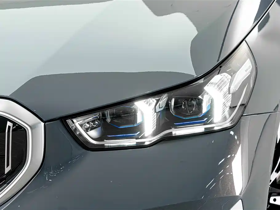BMW 5 Series 2025