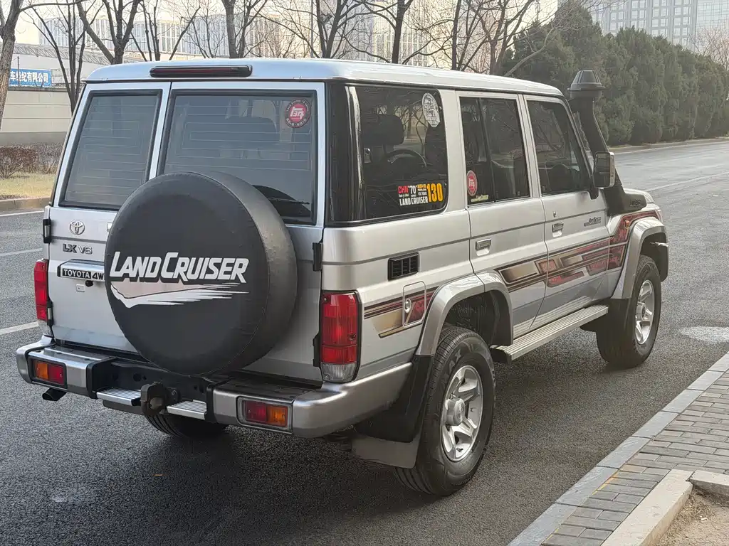 Toyota Land Cruiser 2019 — фото 2