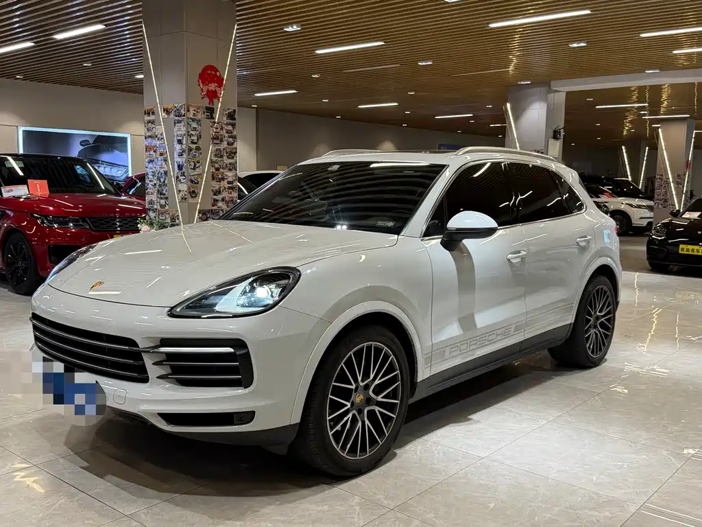 Porsche Cayenne 2021 — фото 1