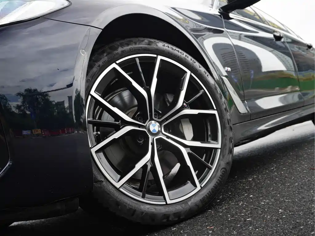 BMW 5 Series 2022