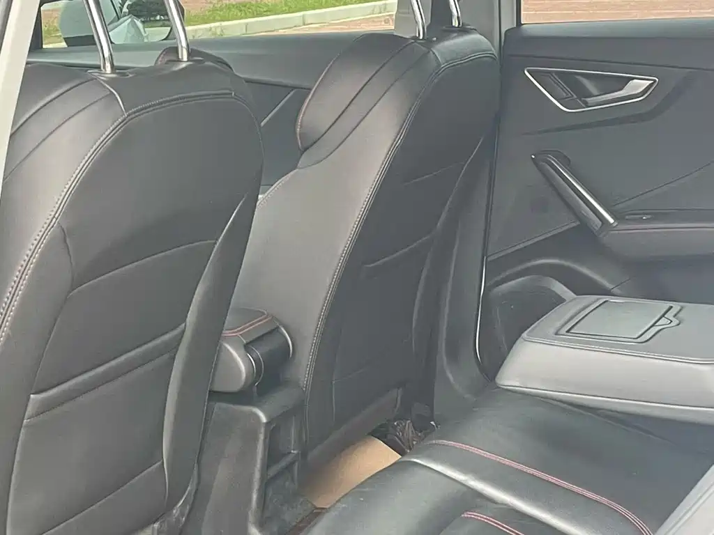 Audi Q2L 2022