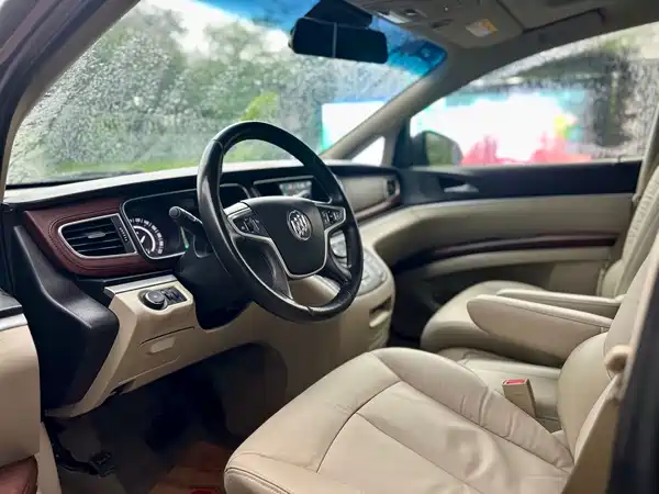 Buick GL8 2018