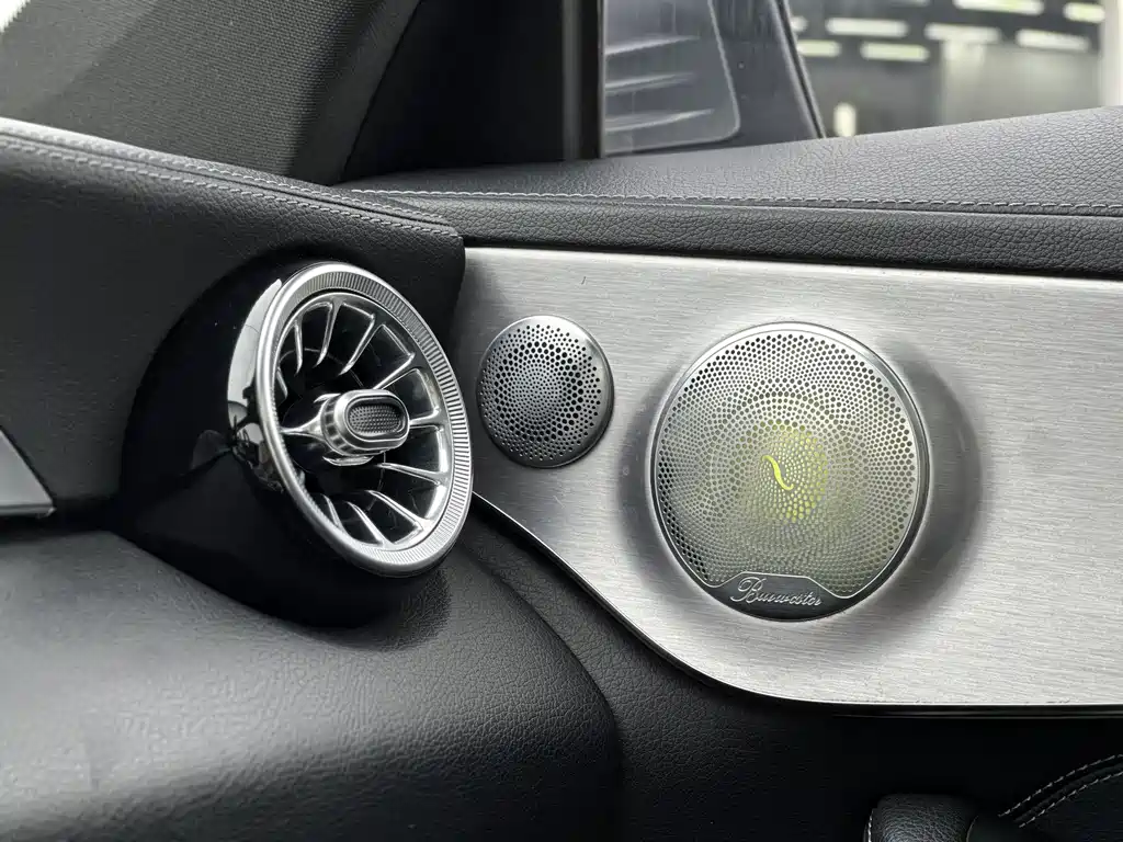 Mercedes-Benz C-Class 2018 — фото 17