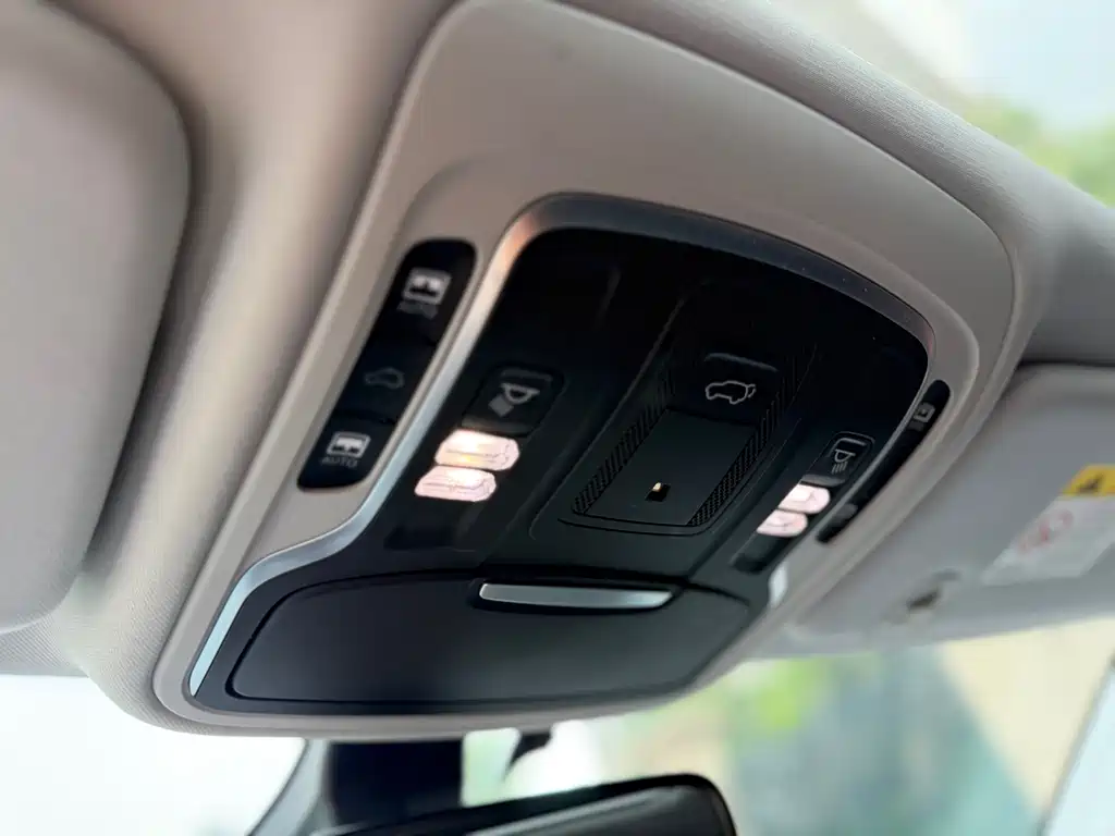 Jeep Grand Commander 2019 — фото 20