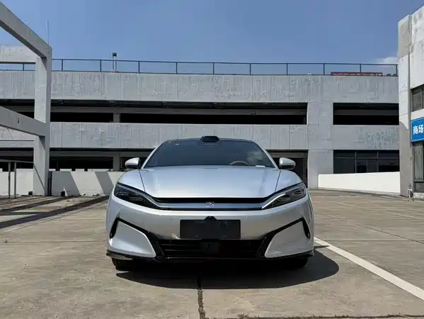 BYD Han L 2025