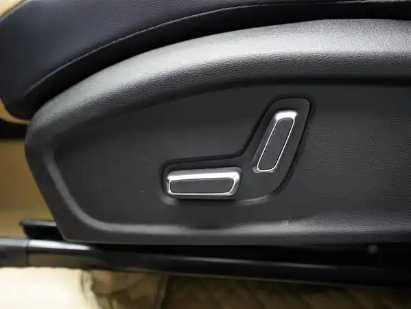 Geely Boyue L 2024