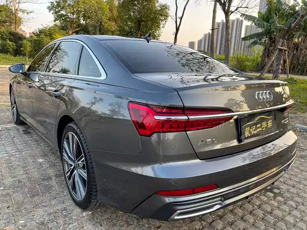 Audi A6L 2022