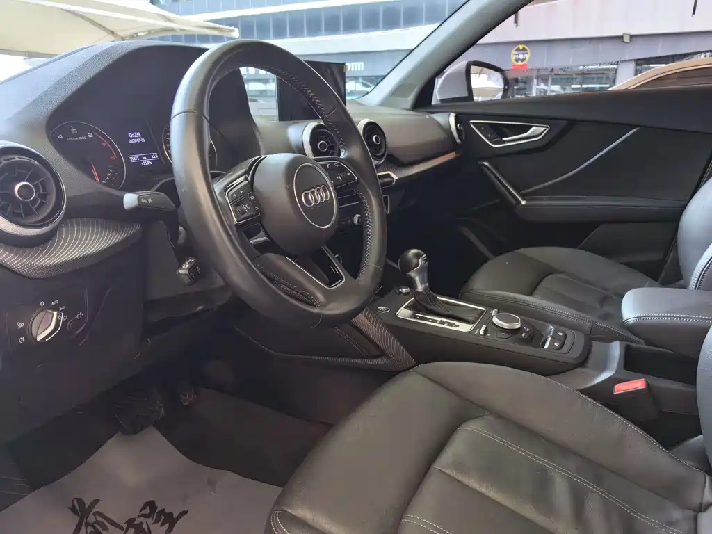 Audi Q2L 2022