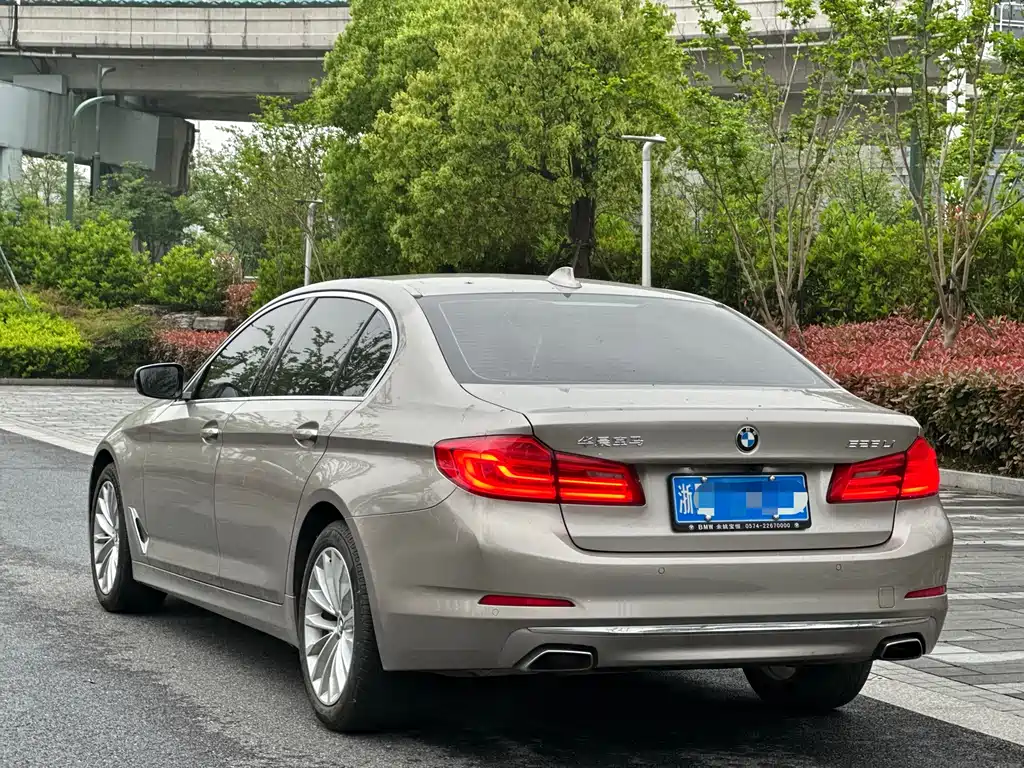 BMW 5 Series 2020 — фото 4