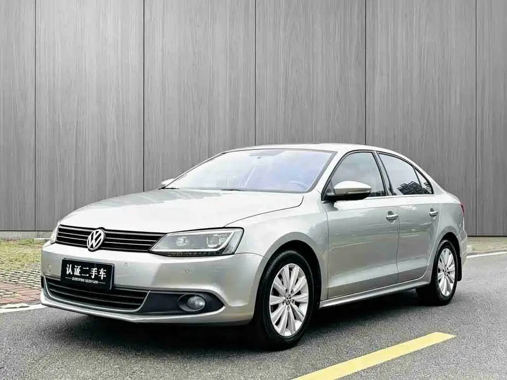 Volkswagen Sagitar 2014